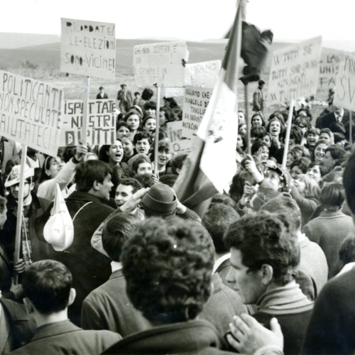 Manifestazione popolare a Masseriole